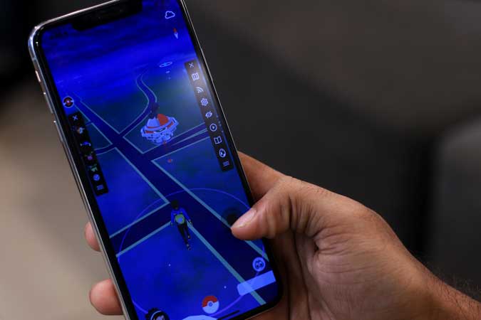 how to travel without moving in pokemon go