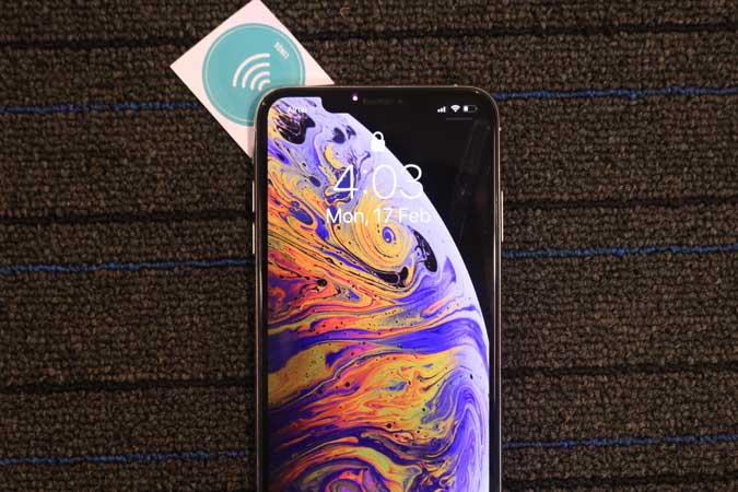 scanning NFC tag with iPhone XS